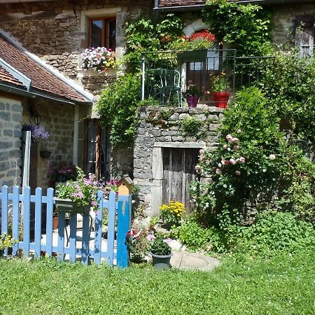 La Maison Du Gue Ecutigny Exterior photo